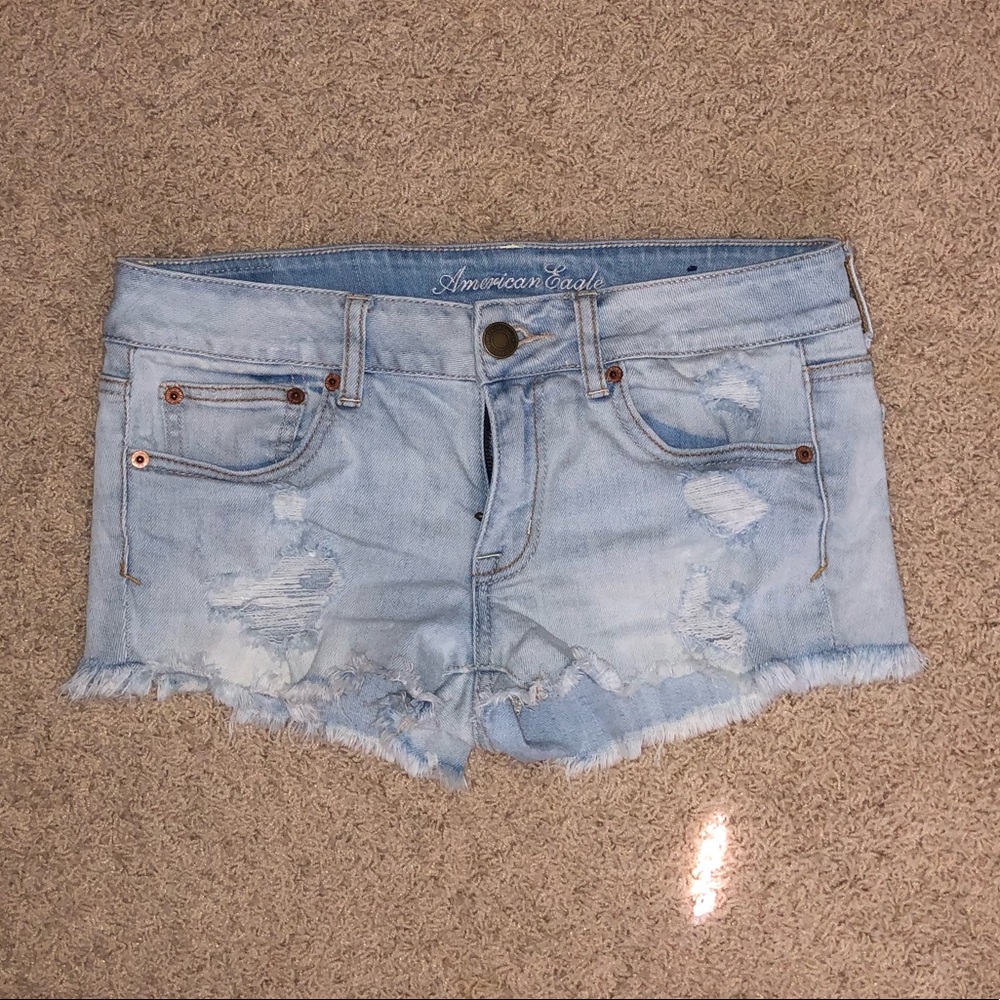 American eagle size 6 stretchy short jean shorts